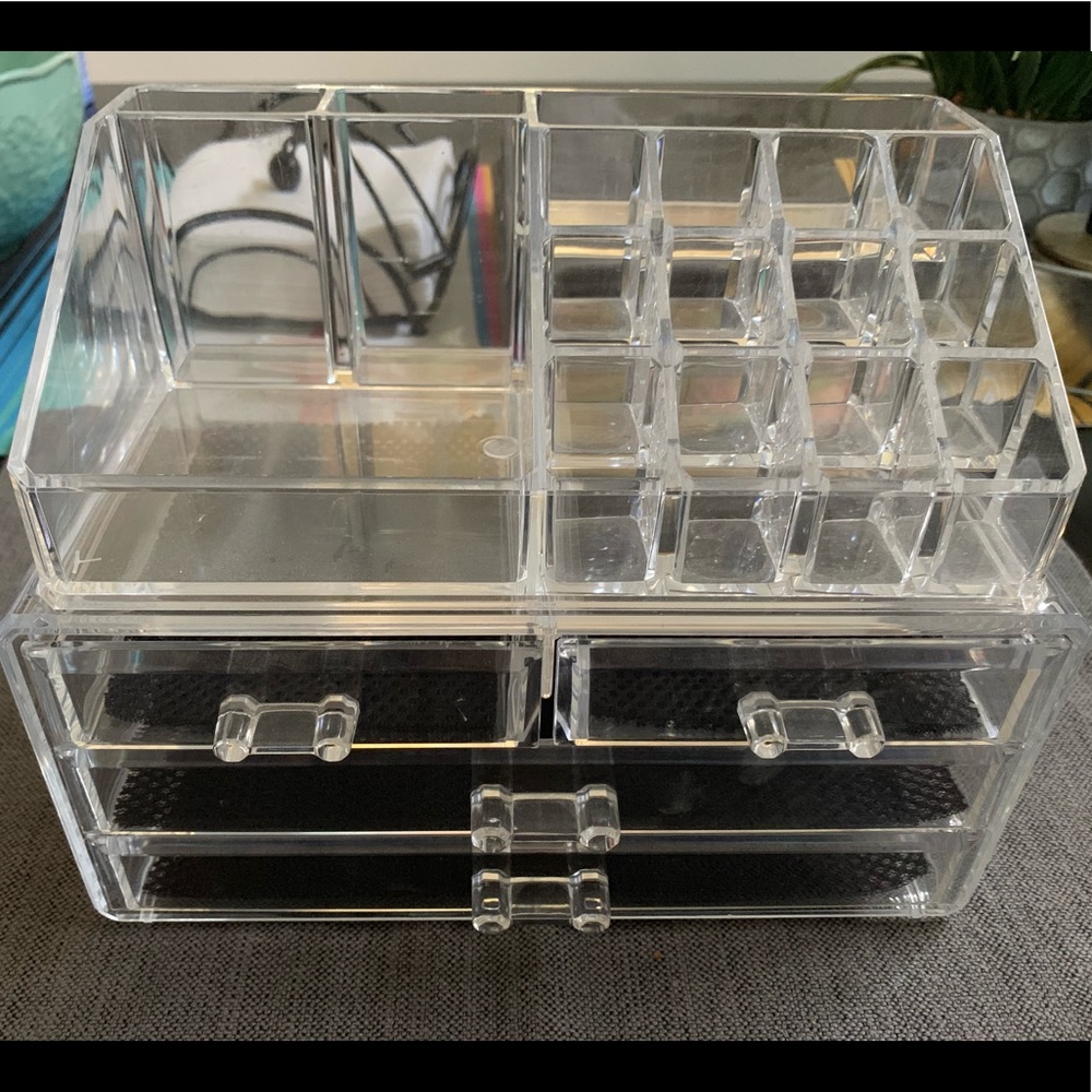 Acrylic make up holder